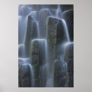 Affiche Cascades sur colonnes de basalte