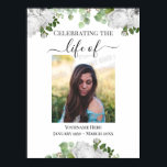 Affiche Célébration de la vie Floral One Photo<br><div class="desc">Design élégant et minimal avec une typographie de script sophistiquée. Arrière - plan de texture rose florale blanche. Tout le texte est ajustable et facile à changer pour vos besoins de partie. Dans Loving Memory un modèle photo.</div>