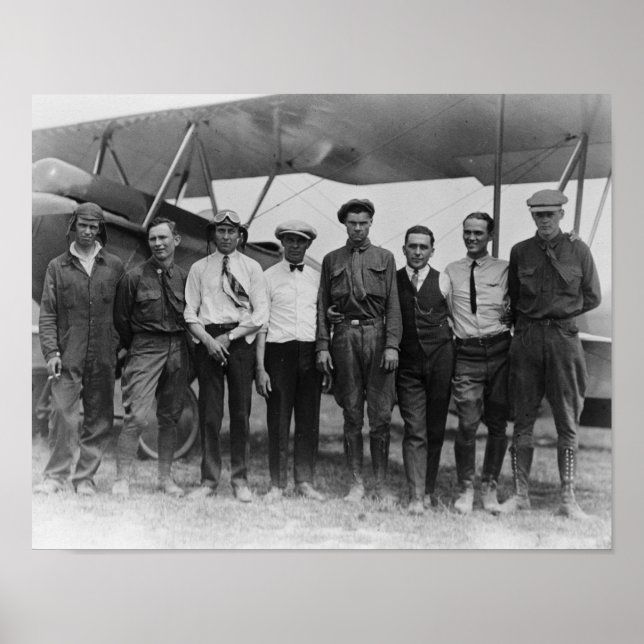 Affiche Charles Lindbergh avec 7 hommes, dont (Devant)