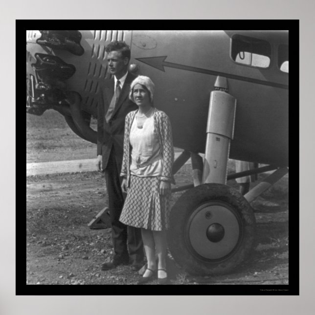 Affiche Charles Lindbergh et sa femme à côté de l'avion 19 (Devant)