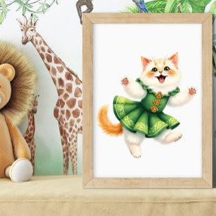 Affiche Chaton orange heureux en robe verte celtique dansa