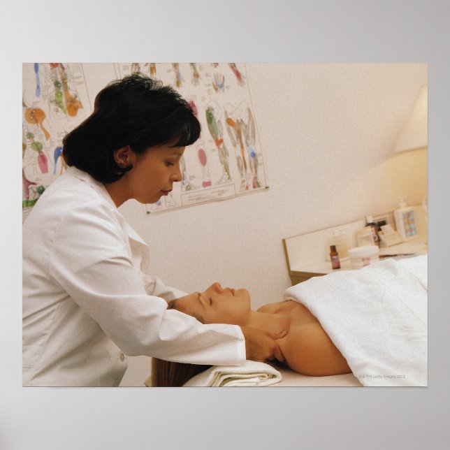Affiche Chiropracteur féminin massant un patient (Devant)