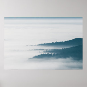 Affiche Collines qui disparaissent dans le brouillard