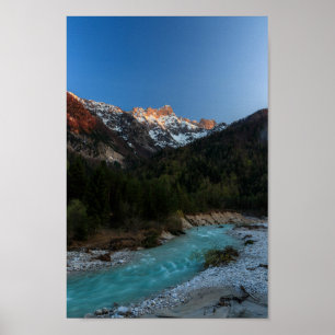 Affiche Coucher de soleil magique sur les montagnes et la