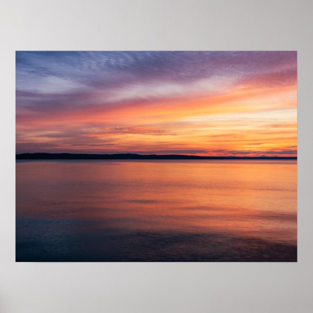 Affiche Coucher de soleil orange et violet sur une photo d (Devant)