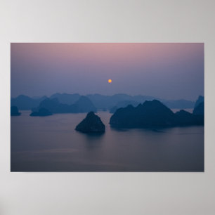 Affiche Coucher de soleil sur la baie d'Halong - Vietnam,