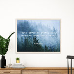 Affiche Créez votre propre devis<br><div class="desc">Créez votre propre devis d'affiche murale personnalisée. Caractéristiques minimaliste typographie de machine à écrire et paysage de forêt brumeuse.</div>