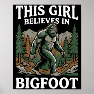 Affiche Croyante Bigfoot fille sasquatch forêt cryptide po