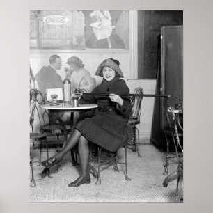 Affiche Dame à la flasque cachée, 1922. Photo ancienne