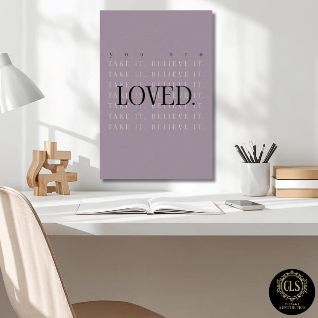 Affiche de citation minimaliste d'amour - mauve (closeup of office desk and Minimalist Love Quote Poster Print in purple on wall)