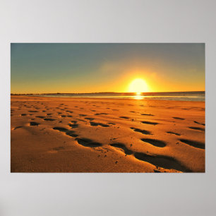 Affiche de coucher de soleil sur une belle plage
