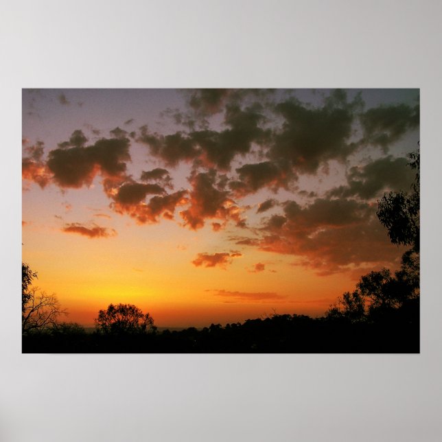 Affiche de Nuages Flottants au Coucher du Soleil (Devant)