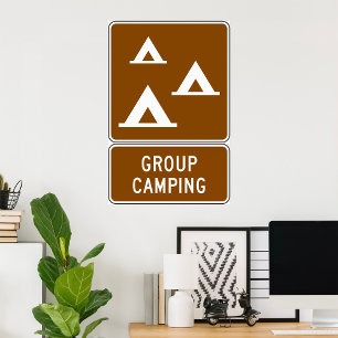 Affiche de pancarte de camping de groupe