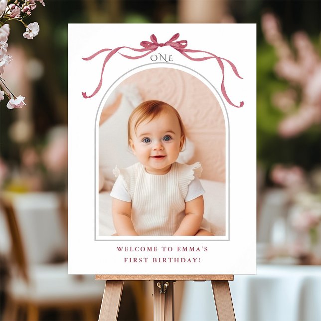 Affiche Deep Blush Pink Bow 1st Birthday Photo Welcome (Créateur téléchargé)