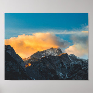 Affiche Dernière lumière sur les montagnes avant le couche