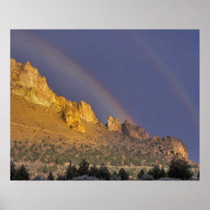 Affiche Double arc-en-ciel sur une formation rocheuse près