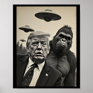 Affiche Drôle de selfie de Trump avec Bigfoot et des ovnis