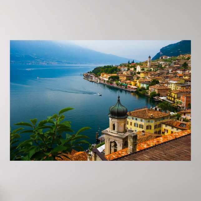 Affiche Eau | San Benedetto Church Lake Garda, Italie (Devant)