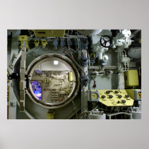 Affiche écoutille sur un ancien sous-marin rétro