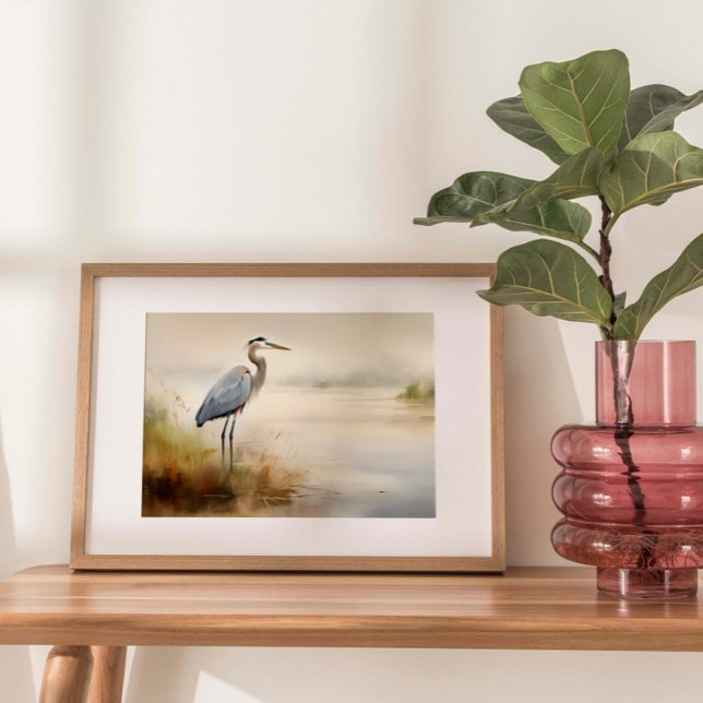 Affiche Elégance côtière : Grue de mer Aquarelle Imprimer (A solitary crane standing serenely at the seashore, framed by gentle seagrass in light, muted colors)