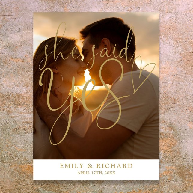 Affiche Elle a dit oui Panneau de Bienvenue Photo Fête de  (She Said Yes Engagement Party Photo Welcome Sign)