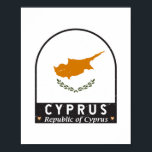 Affiche Emblème du drapeau de Chypre Vintage<br><div class="desc">emblème en détresse de Chypre arborant le drapeau et les armoiries.</div>