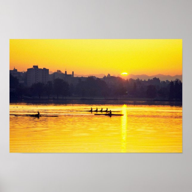 Affiche Entraînement En Aviron Au Coucher Du Soleil (Devant)