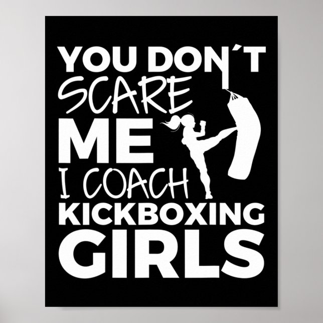Affiche Entraîneur de filles de kickboxing (Devant)