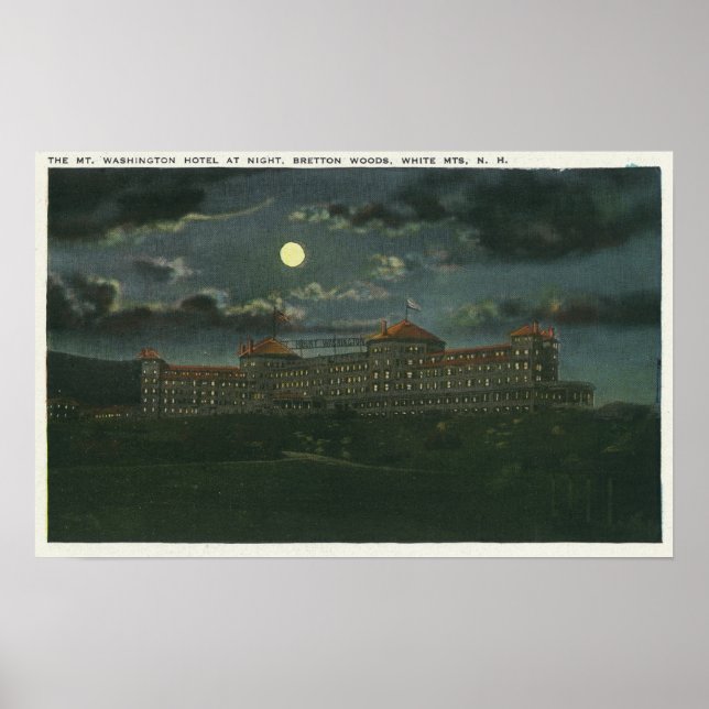 Affiche Exterior View of Mt Washington Hotel at Night (Devant)