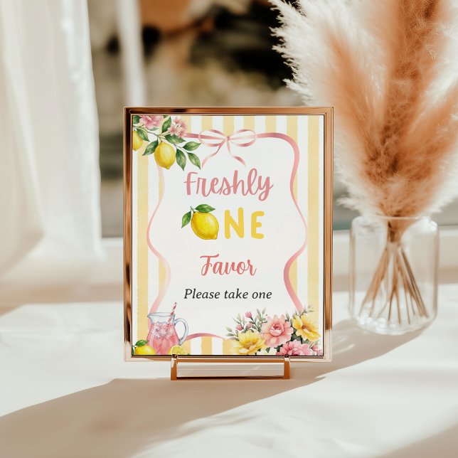 Affiche Faveur de premier anniversaire Freshly One avec un (Créateur téléchargé)