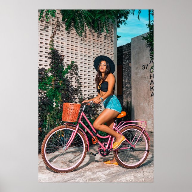 Affiche Femme élégante sur Vélo rose, Urban Adventure Art (Devant)