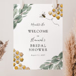 Affiche Fête des mariées d'Abeille Eucalyptus Bienvenue<br><div class="desc">Bienvenue dans votre douche nuptiale avec cette belle affiche,  avec des peignes d'eau miel eucalyptus feuilles et une abeille dorée. Ajoutez le nom du client d'honneur,  la date de la douche et le texte de bienvenue personnalisé en utilisant les champs fournis.</div>