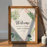 Affiche FÊTE DES MARIÉES DEVON Succulente Bienvenue 18x24<br><div class="desc">La Collection Devon est un ensemble étonnant de motifs qui saisissent parfaitement la beauté de la nature dans ses délicats succulents d'aquarelle, feuillage et fleurs rousses. Les teintes douces et délicates du vert et du blush apportent une ambiance douce et romantique, tandis que les détails complexes des flancs d'eau et...</div>