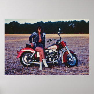 Affiche Fille Pinup Classique Sur Une Moto