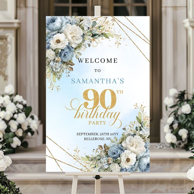 Affiche Fleurs de luxe bleu poussiéreux eucalyptus or 90e  (Luxe dusty blue florals eucalyptus gold 90th birthday

)