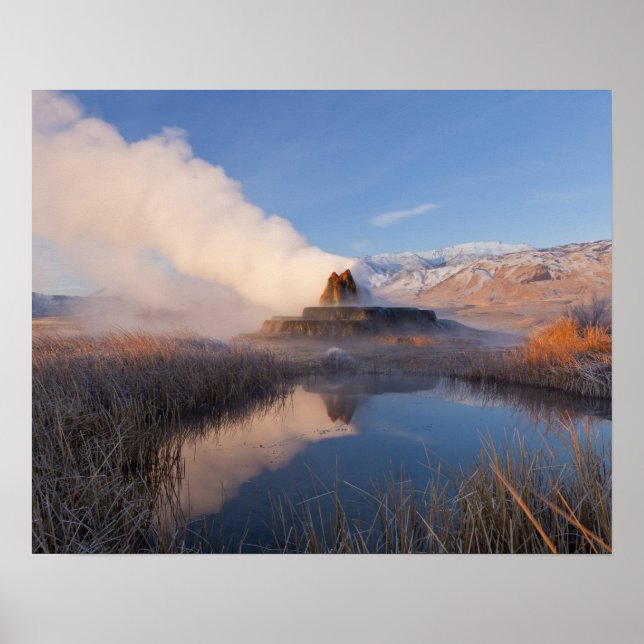 Affiche Fly Geyser with snow capped Granite Range (Devant)