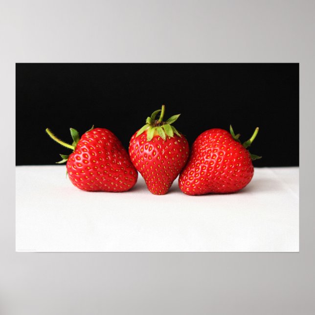 Affiche Fraises sur le noir sur blanc wapcn (Devant)