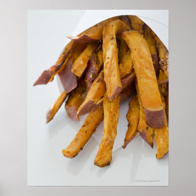 Affiche Frites de pomme de terre sucrée dans un sac en pap (Devant)