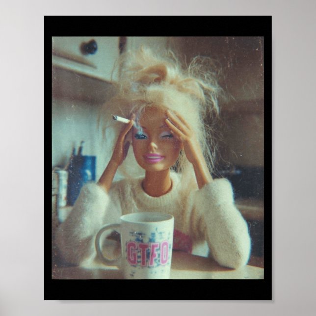 Affiche Funny Disgusting Doll Face Meme Smoking Sad Sarcas (Devant)