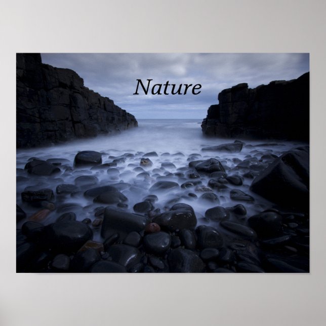 Affiche Galets et rochers le long de l'océan Shoreline Pos (Devant)