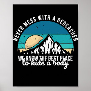 Affiche Géocaching Vintage Mountain Hunt Ne Manque Jamais 