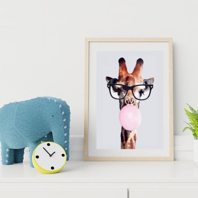 AFFICHE GIRAFFE PORTANT DES LUNETTES SOUFFLANT UNE BULLE D (Créateur téléchargé)