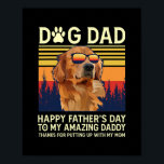 Affiche Golden Retriever Papa Bonne Fête des pères À Mon<br><div class="desc">Golden Retriever Papa Bonne Fête des pères À Mon Extraordinaire Cadeau Papa. Un cadeau parfait pour votre père, maman, papa, hommes, femmes, amis et membres de la famille le jour de Thanksgiving, Noël, Fête des mères, Fête des pères, 4 juillet, 1776 Jour indépendant, Fête des anciens combattants, Fête de l'Halloween,...</div>