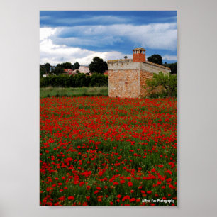 Affiche Grange de campagne dans un portrait de champ de co