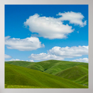 Affiche Green Hills with Blue Skies and White Clouds