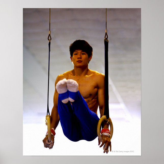 Affiche Jeune homme pratiquant des anneaux de gymnastique (Devant)