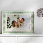 Affiche Joli Vert En vichy Plaid Photo personnalisée Noël<br><div class="desc">Joli Vert En vichy Plaid Photo personnalisée Poster de Noël</div>
