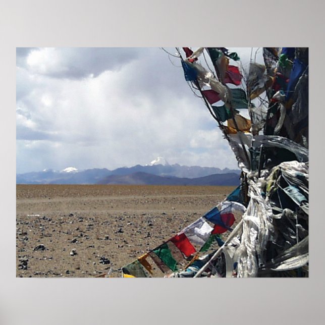 Affiche Kailash First View Prayerflags en avant-plan (Devant)