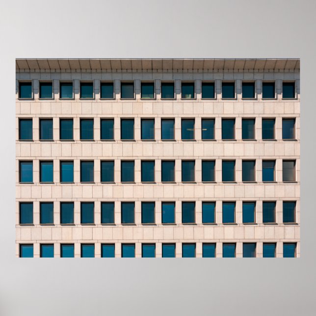 Affiche La façade du bâtiment moderne de forme rectangulai (Devant)