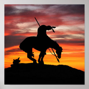 Affiche La fin de la sihouette du sentier au coucher du so